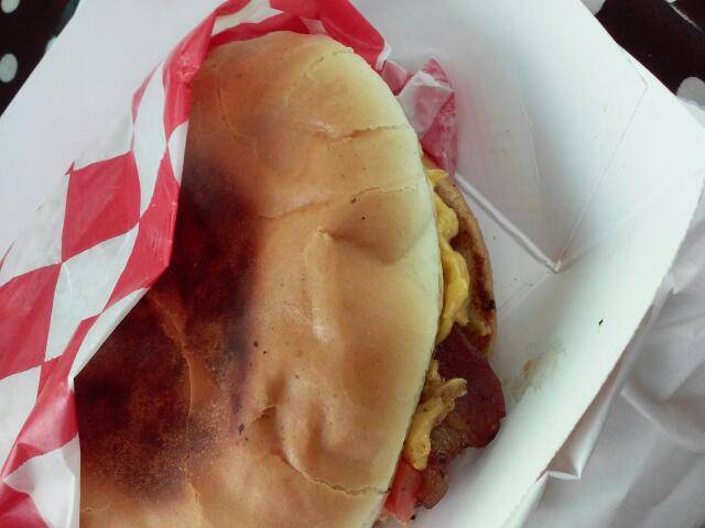 Vicks Famous Hamburgers | restaurant | 4989 Ayers St, Corpus Christi, TX 78415, USA | 3618519099 OR +1 361-851-9099