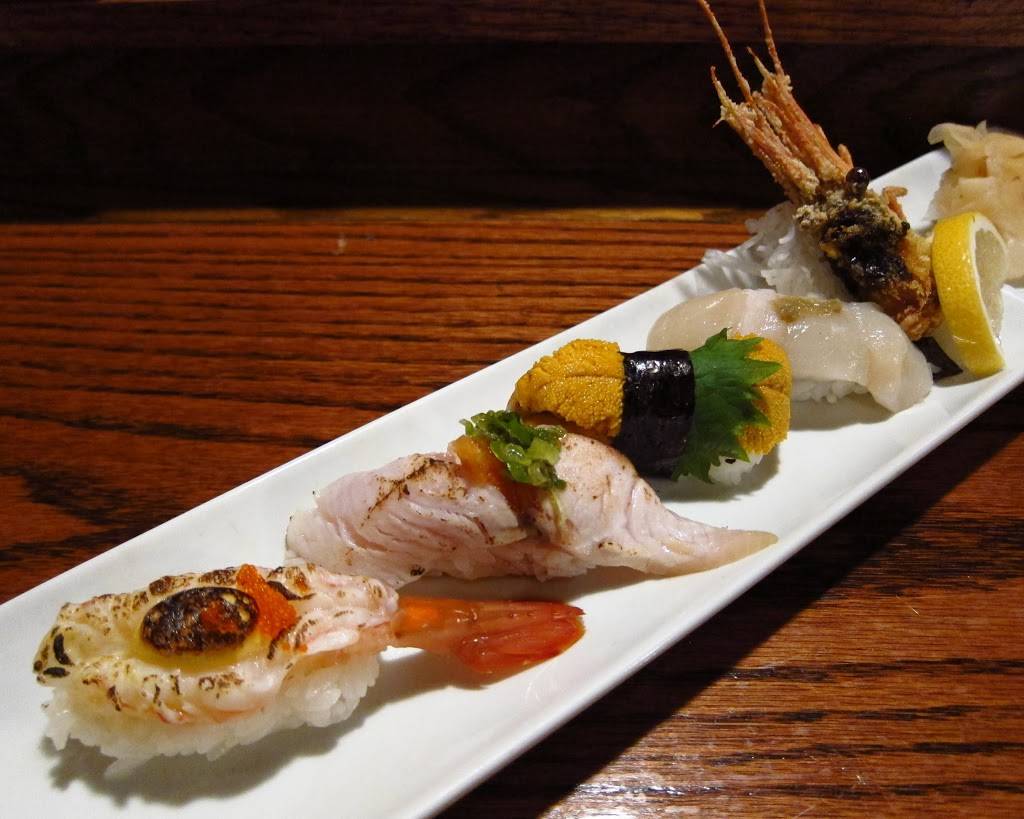 Village Sushi | restaurant | 5211 The Ave, Seattle, WA 98105, USA | 2069856870 OR +1 206-985-6870