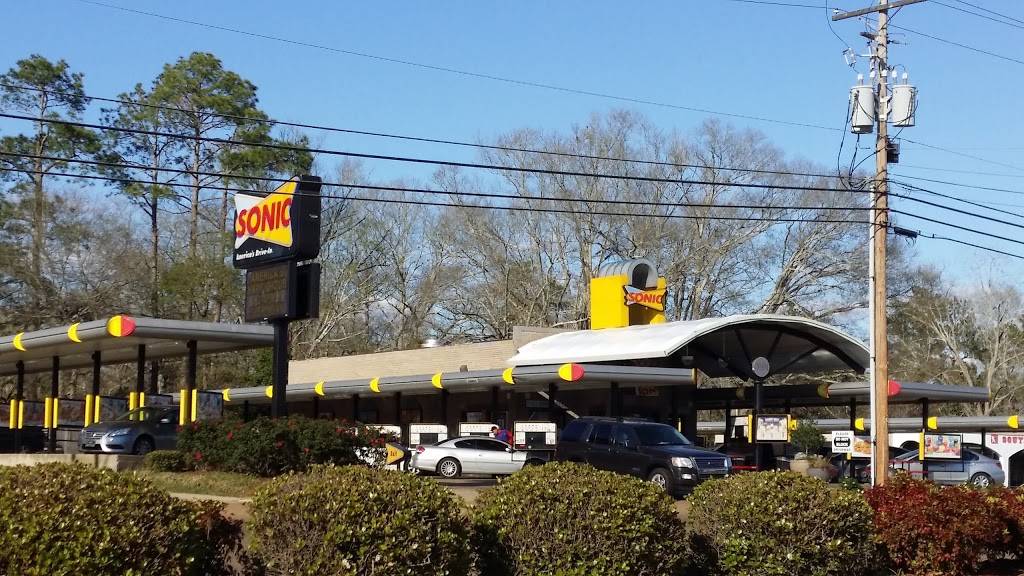 Sonic Drive-In | restaurant | 1104 Delaware Ave, McComb, MS 39648, USA | 6016840525 OR +1 601-684-0525