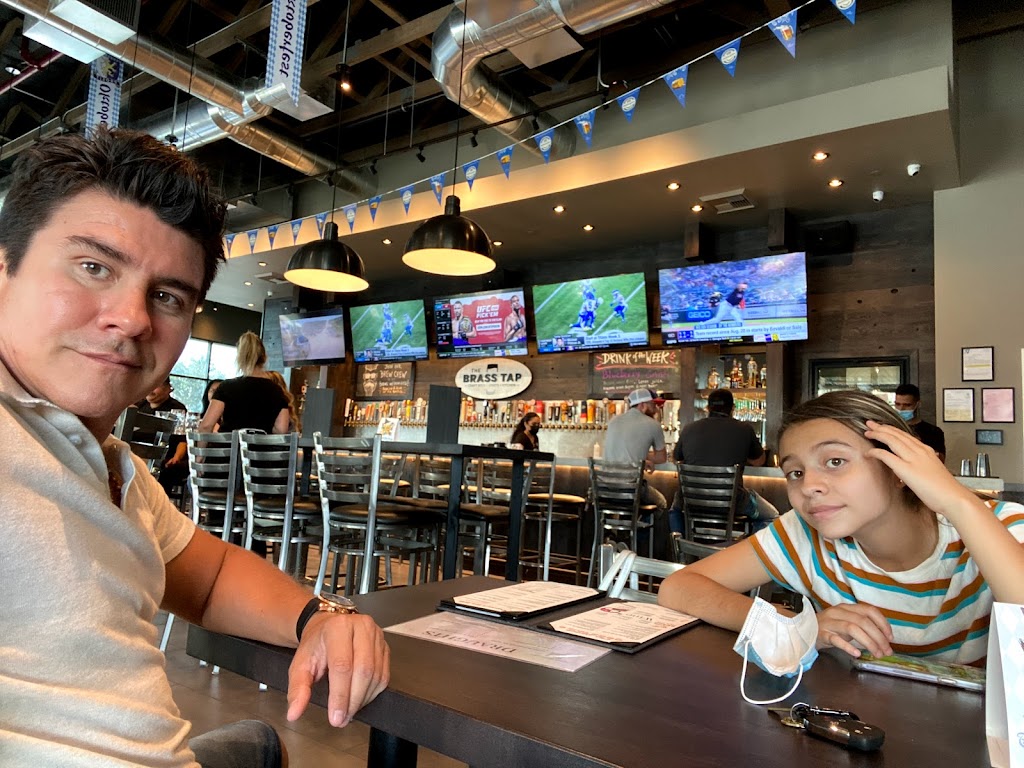 The Brass Tap | restaurant | 4500 Dale Rd Suite A, Modesto, CA 95356, USA | 2095672075 OR +1 209-567-2075