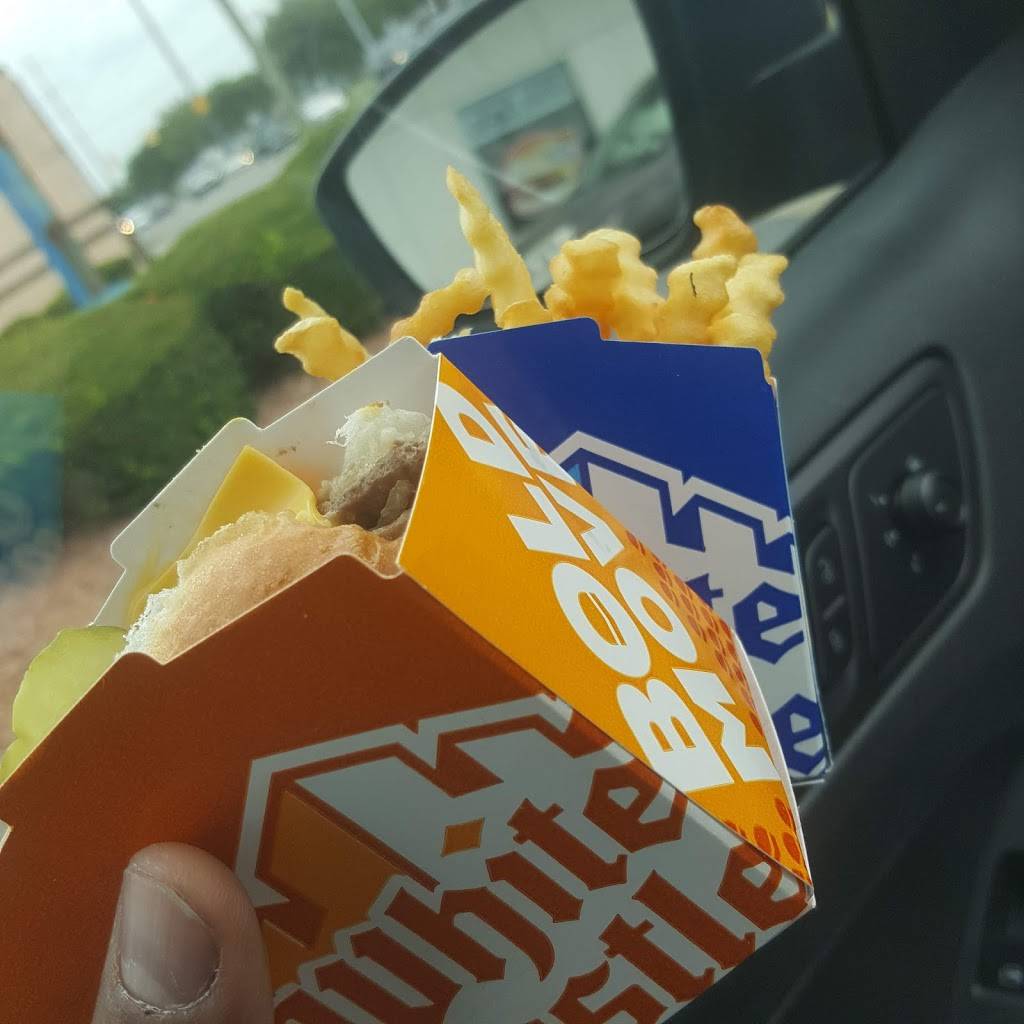 White Castle | restaurant | 6711 East 8 Mile Road, Warren, MI 48091, USA | 5867582731 OR +1 586-758-2731