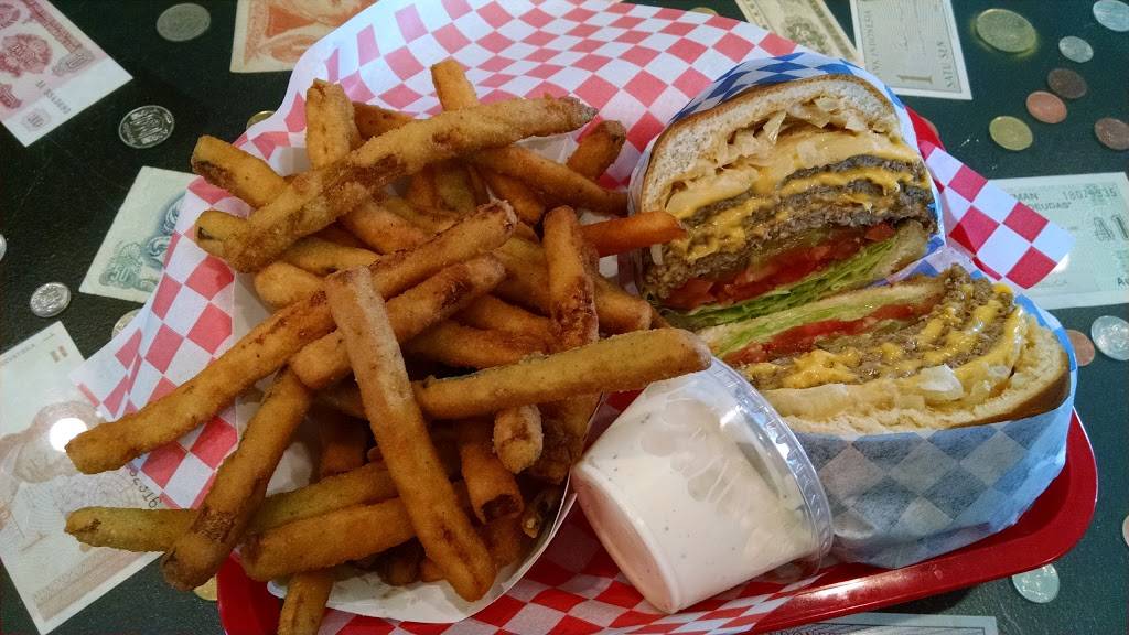 Money Pit | restaurant | 1360 E Mission Rd, San Marcos, CA 92069, USA | 7607437775 OR +1 760-743-7775