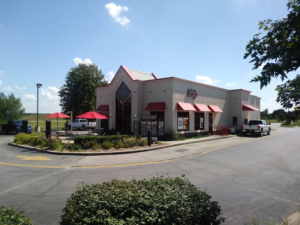 Arbys | meal takeaway | 1 S, Hedge Ln, Paola, KS 66071, USA | 9132942504 OR +1 913-294-2504
