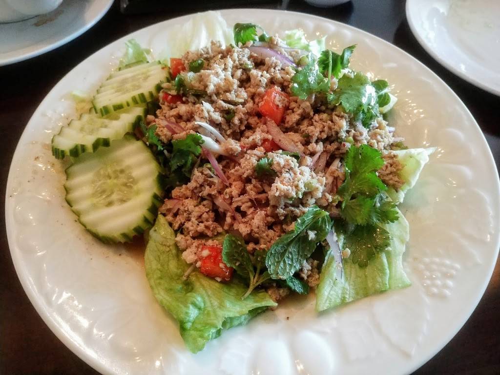 Sara Thai Restaurant | restaurant | 92 New Rochester Rd, Dover, NH 03820, USA | 6037421611 OR +1 603-742-1611