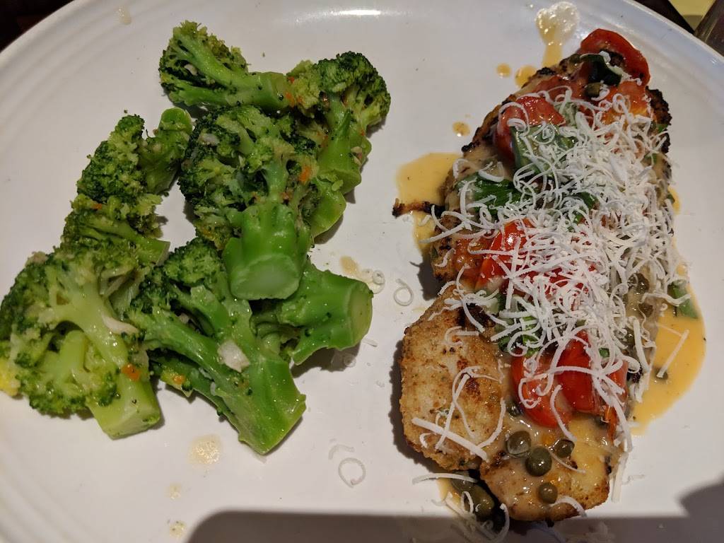 Carrabbas Italian Grill | restaurant | 5805 Trinity Pkwy, Centreville, VA 20120, USA | 7032669755 OR +1 703-266-9755