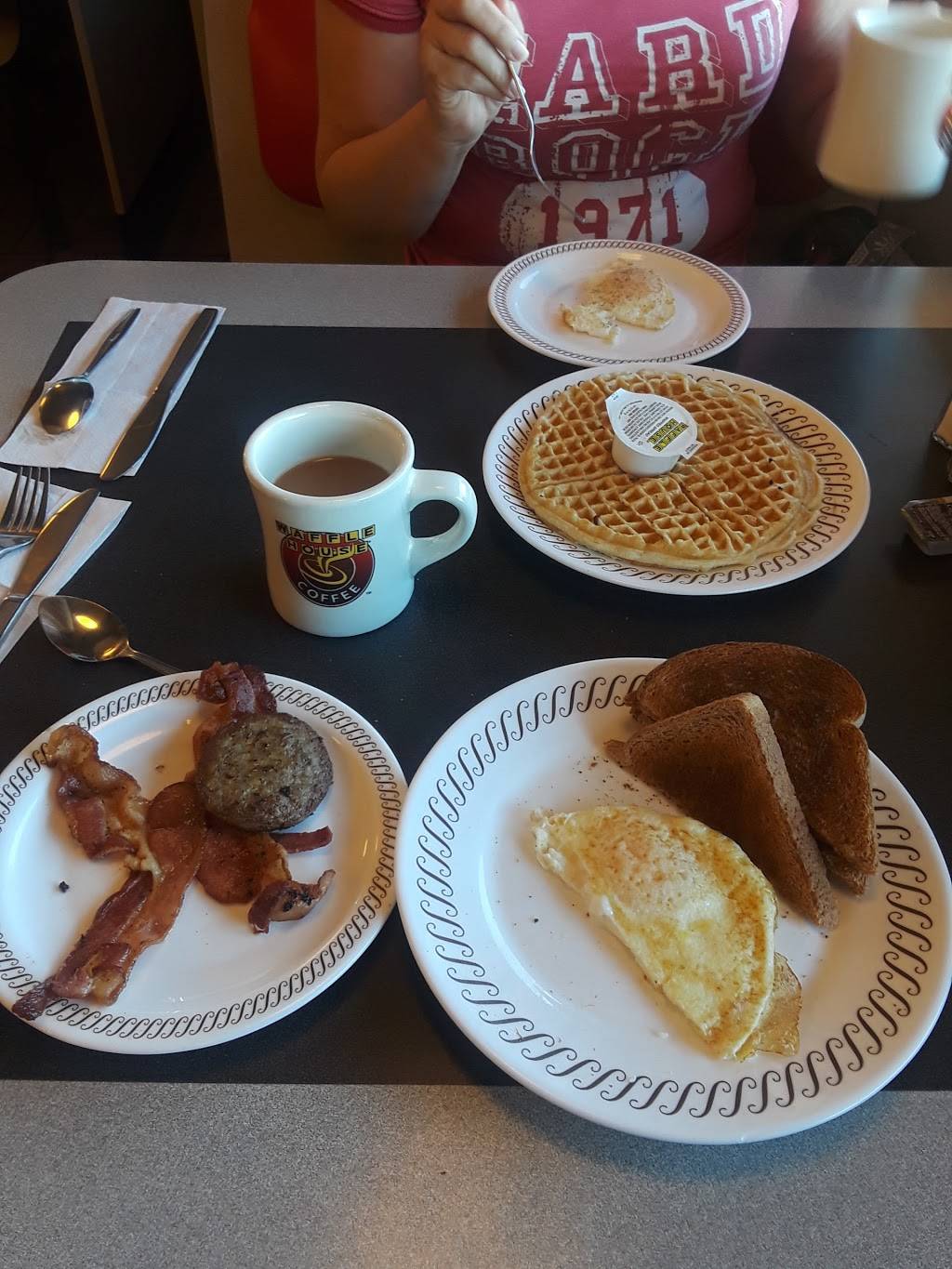 Waffle House | meal takeaway | 1232 E Ash St, Piqua, OH 45356, USA | 9376150233 OR +1 937-615-0233
