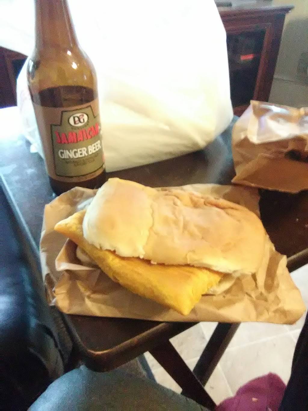 Taste Of Paradise | restaurant | 101 Atlantic Ave, Rocky Mount, NC 27801, USA | 2529840111 OR +1 252-984-0111