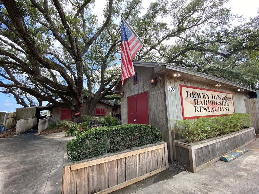 Dewey Destins Harborside | restaurant | 202 Harbor Blvd, Destin, FL 32541, USA | 8508377525 OR +1 850-837-7525