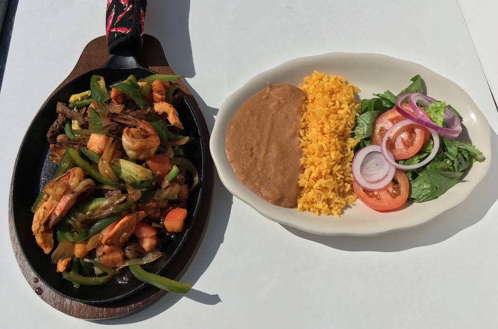 Francescas On Pawtucket | restaurant | 526 Pawtucket Ave, Pawtucket, RI 02860, USA | 4017249900 OR +1 401-724-9900