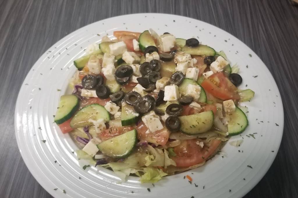 Le Routier 115 | restaurant | 665 Grande Allée, Mont-Saint-Hilaire, QC J3G 4S6, Canada | 4504461446 OR +1 450-446-1446