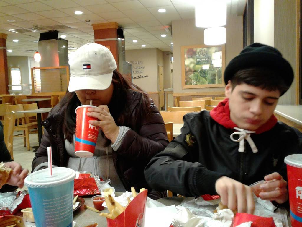 Wendys | restaurant | 1730 Hempstead Turnpike, East Meadow, NY 11554, USA | 5167944416 OR +1 516-794-4416
