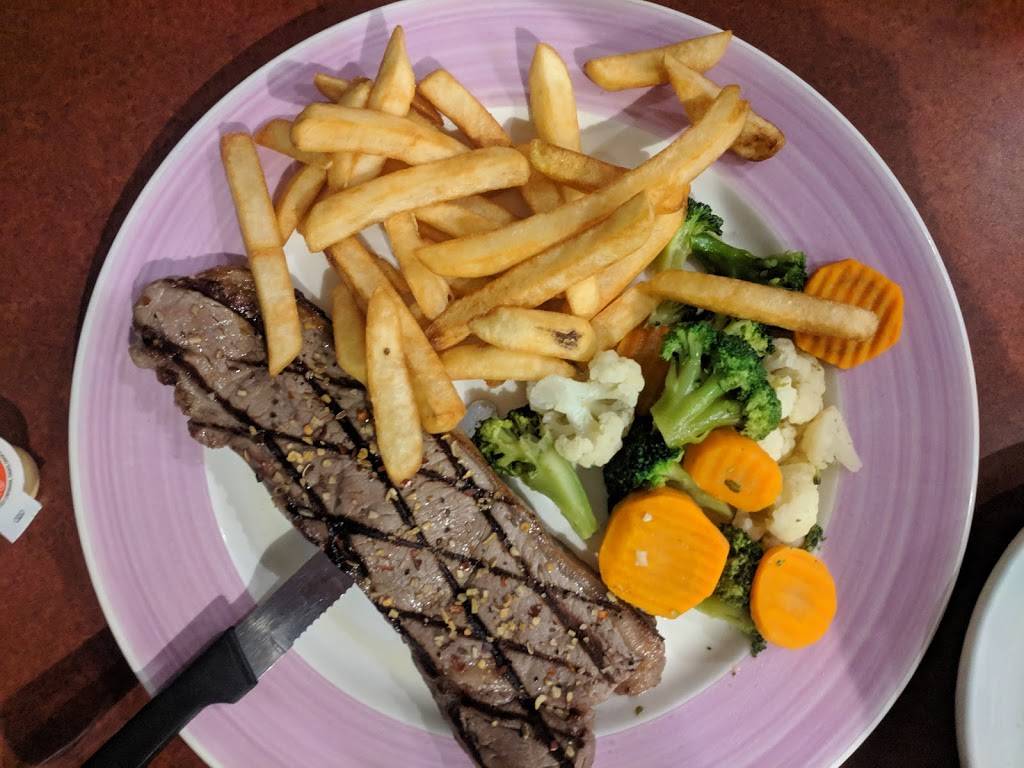 Four Seasons Cookhouse | restaurant | 1545 Merivale Rd, Nepean, ON K2G 3J4, Canada | 6132244441 OR +1 613-224-4441