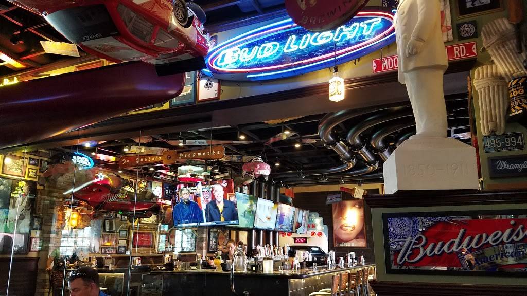 54th Street Restaurant & Drafthouse | restaurant | 1303 Interstate 35 Frontage Rd, San Marcos, TX 78666, USA | 5123965400 OR +1 512-396-5400