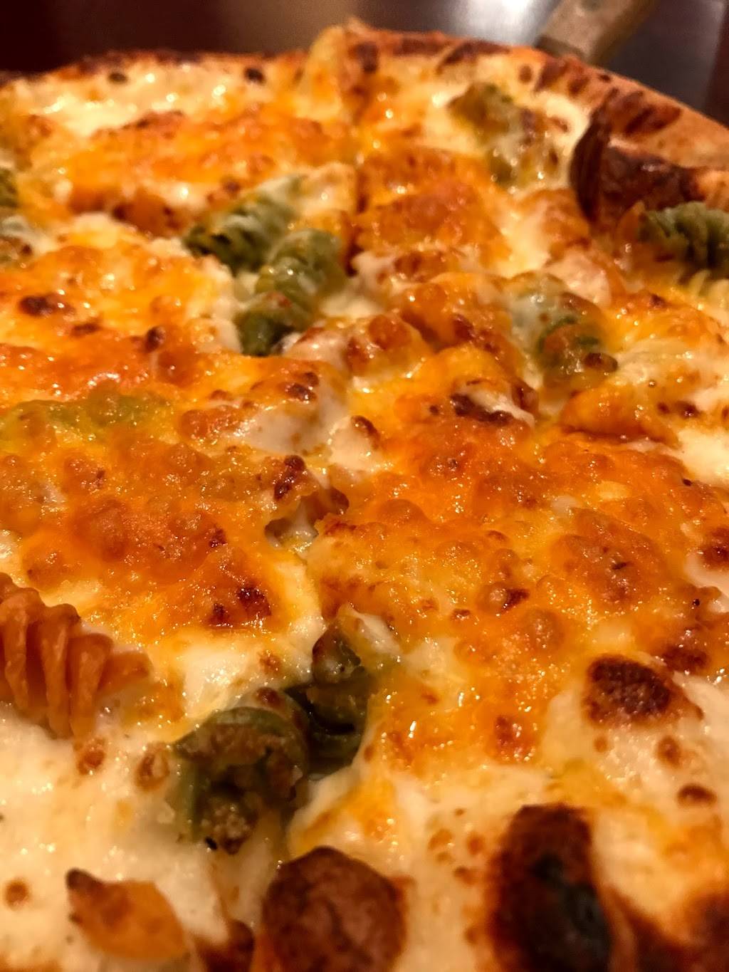 Southside Pizzeria | restaurant | 7403 W Chatfield Ave, Littleton, CO 80128, USA | 3039724000 OR +1 303-972-4000