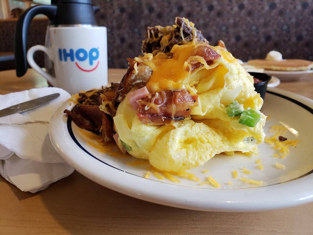 IHOP | restaurant | 1715 W Vine St, Kissimmee, FL 34741, USA | 4078462311 OR +1 407-846-2311