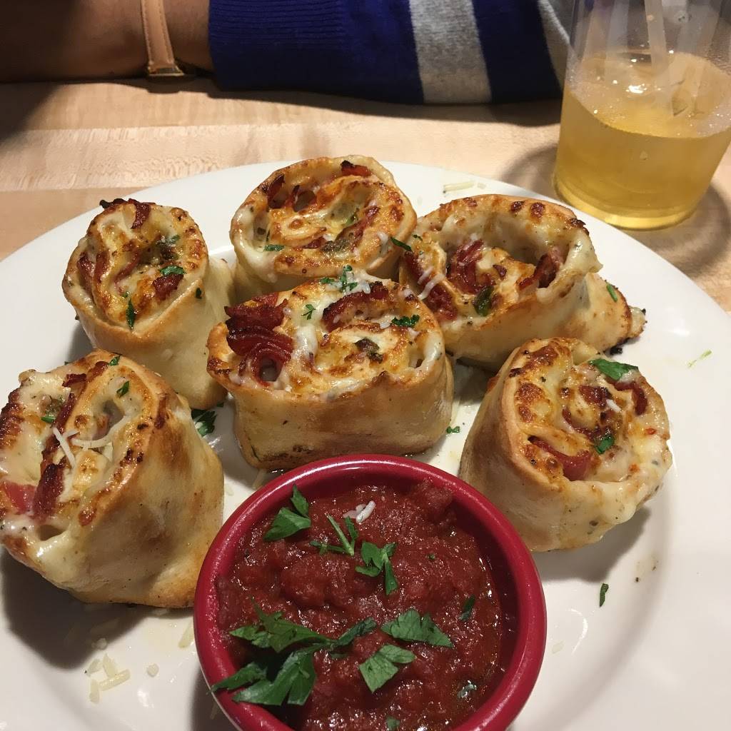 Old Chicago Pizza and Taproom | restaurant | 4641 Jack Kultgen Fwy, Waco, TX 76711, USA | 2546620950 OR +1 254-662-0950