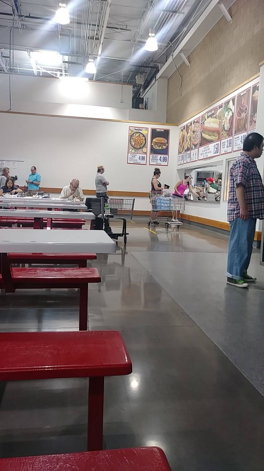Costco Food Court | meal takeaway | 2450 E Beardsley Rd, Phoenix, AZ 85050, USA | 4803752850 OR +1 480-375-2850