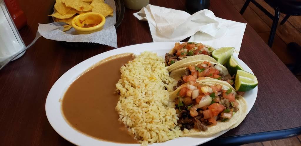 Restaurante Casa metapan | restaurant | 778 Summer St, Lynn, MA 01905, USA | 3394404664 OR +1 339-440-4664