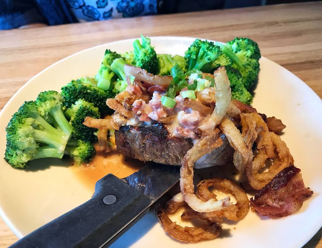 Applebees Grill + Bar | restaurant | 555 Saratoga Ave, San Jose, CA 95129, USA | 4084468370 OR +1 408-446-8370