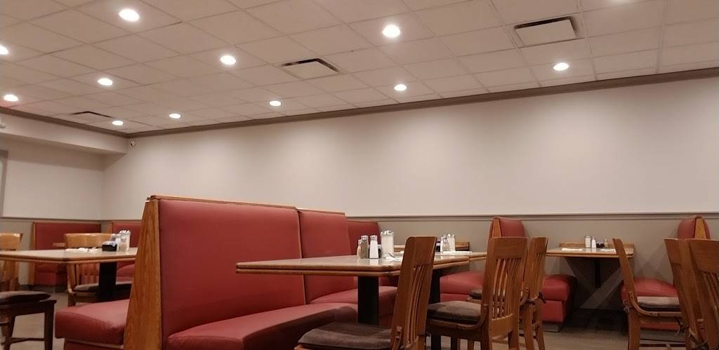 Red truck cafe | restaurant | 920 W Parker Rd, Plano, TX 75075, USA | 9729965177 OR +1 972-996-5177