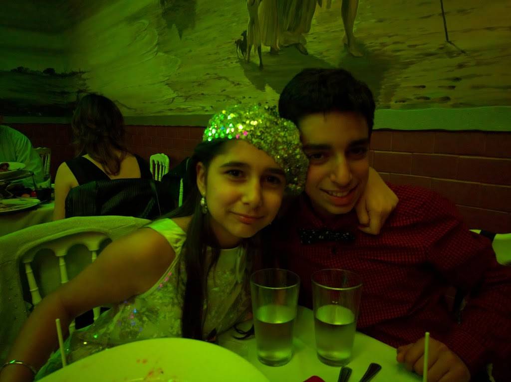 Noahs Ark | restaurant | 13641 Burbank Blvd, Van Nuys, CA 91401, USA | 8187861202 OR +1 818-786-1202