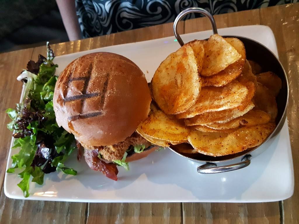 Central BierHaus | restaurant | 650 Kanata Ave, Kanata, ON K2T 1H6, Canada | 6135950707 OR +1 613-595-0707