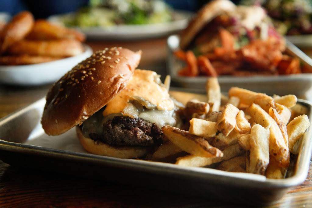 The Hub | restaurant | 882 Sir Francis Drake Blvd, San Anselmo, CA 94960, USA | 4157854802 OR +1 415-785-4802