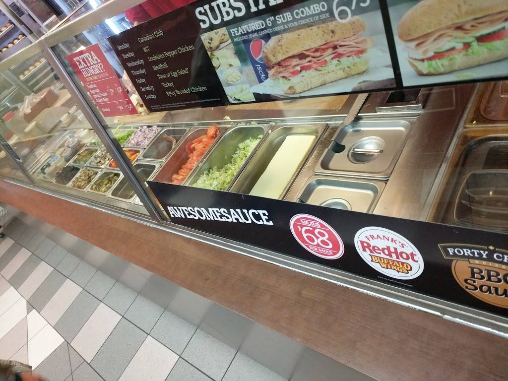Mr.Sub | restaurant | Jane Park Plaza, 883 Jane St, York, ON M6N 4C4, Canada | 4167670883 OR +1 416-767-0883