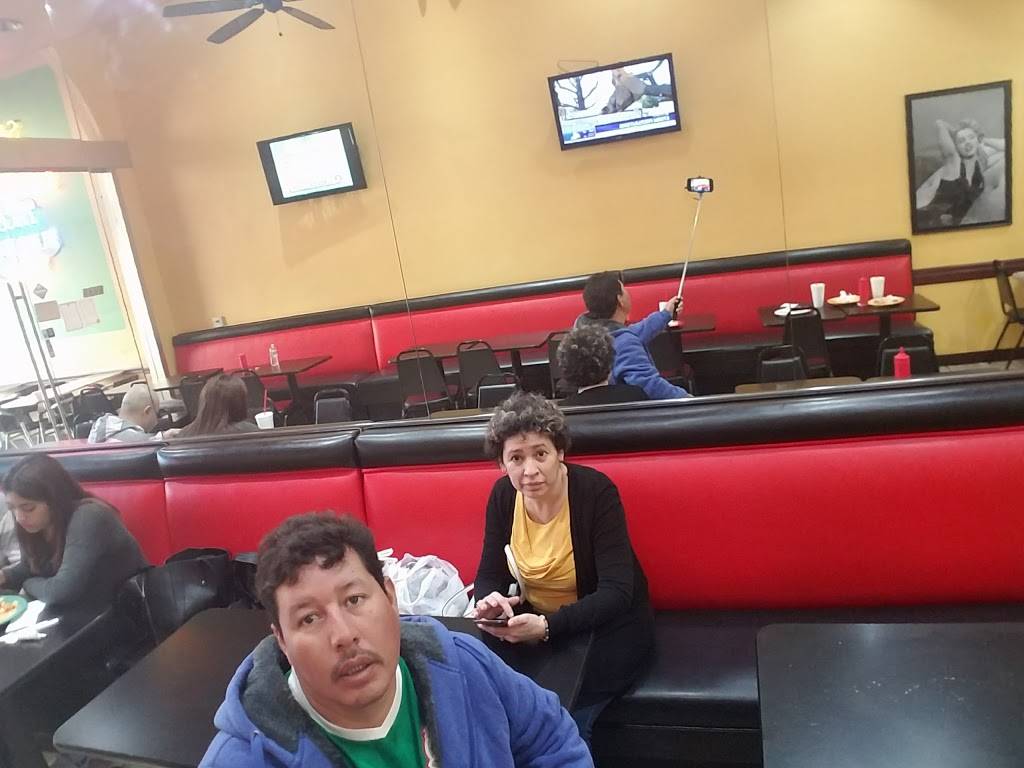 Döner King | restaurant | 6756 Hollywood Blvd, Los Angeles, CA 90028, USA | 3236457190 OR +1 323-645-7190