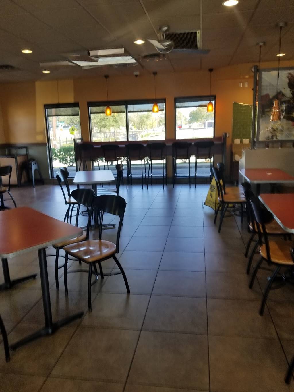 Jack in the Box | restaurant | 1217 Wayside Dr, Houston, TX 77011, USA | 7139286095 OR +1 713-928-6095