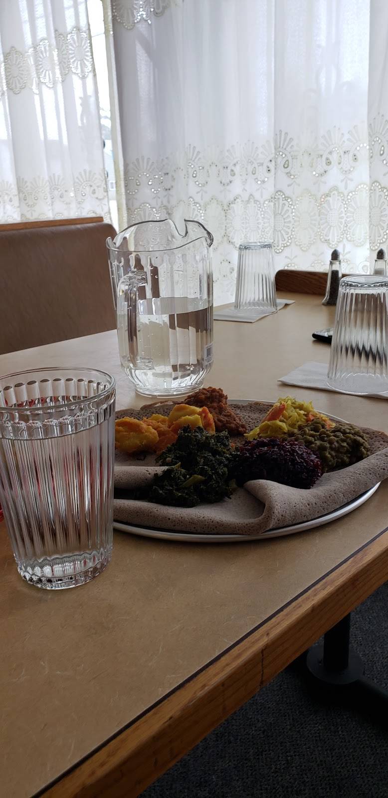 Sisters Ethiopian Restaurant | restaurant | 1720 SE 122nd Ave, Portland, OR 97233, USA | 9715447065 OR +1 971-544-7065