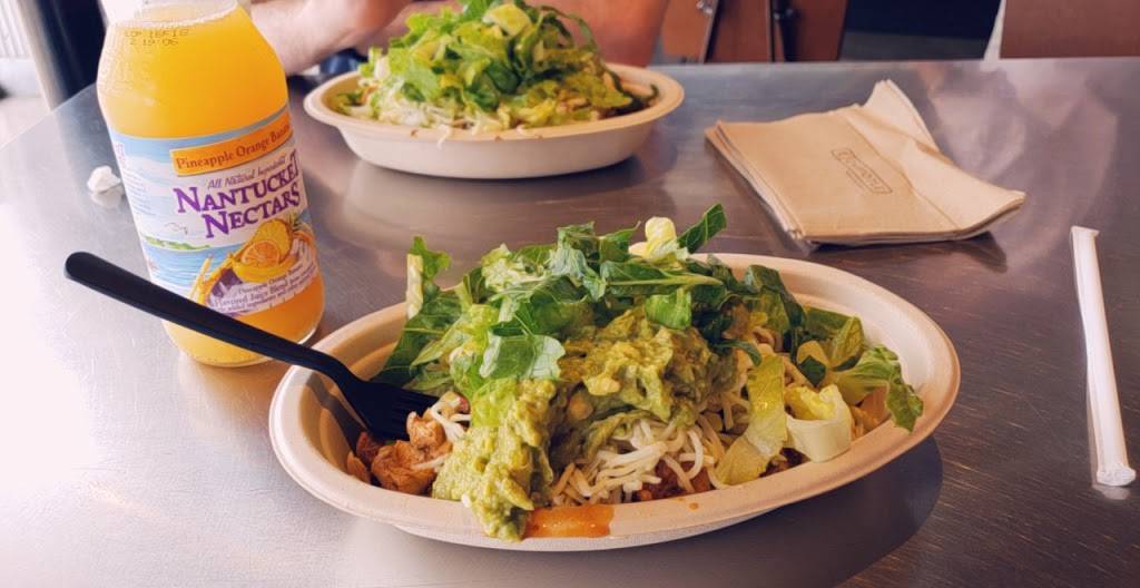 Chipotle Mexican Grill | restaurant | 438 Northwest Loop 410 Ste 101, San Antonio, TX 78216, USA | 2103400571 OR +1 210-340-0571