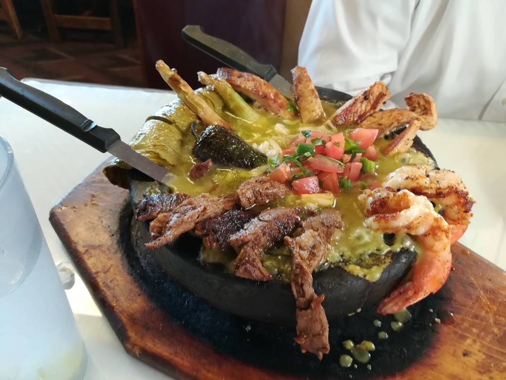 Los Campesinos Mexican Restaurant | restaurant | 422 Aldine Bender Rd, Houston, TX 77060, USA | 2814058076 OR +1 281-405-8076