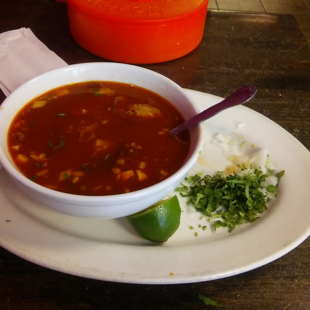 Chinelos 2 | restaurant | 530 W 136th St, New York, NY 10031, USA | 2126906077 OR +1 212-690-6077