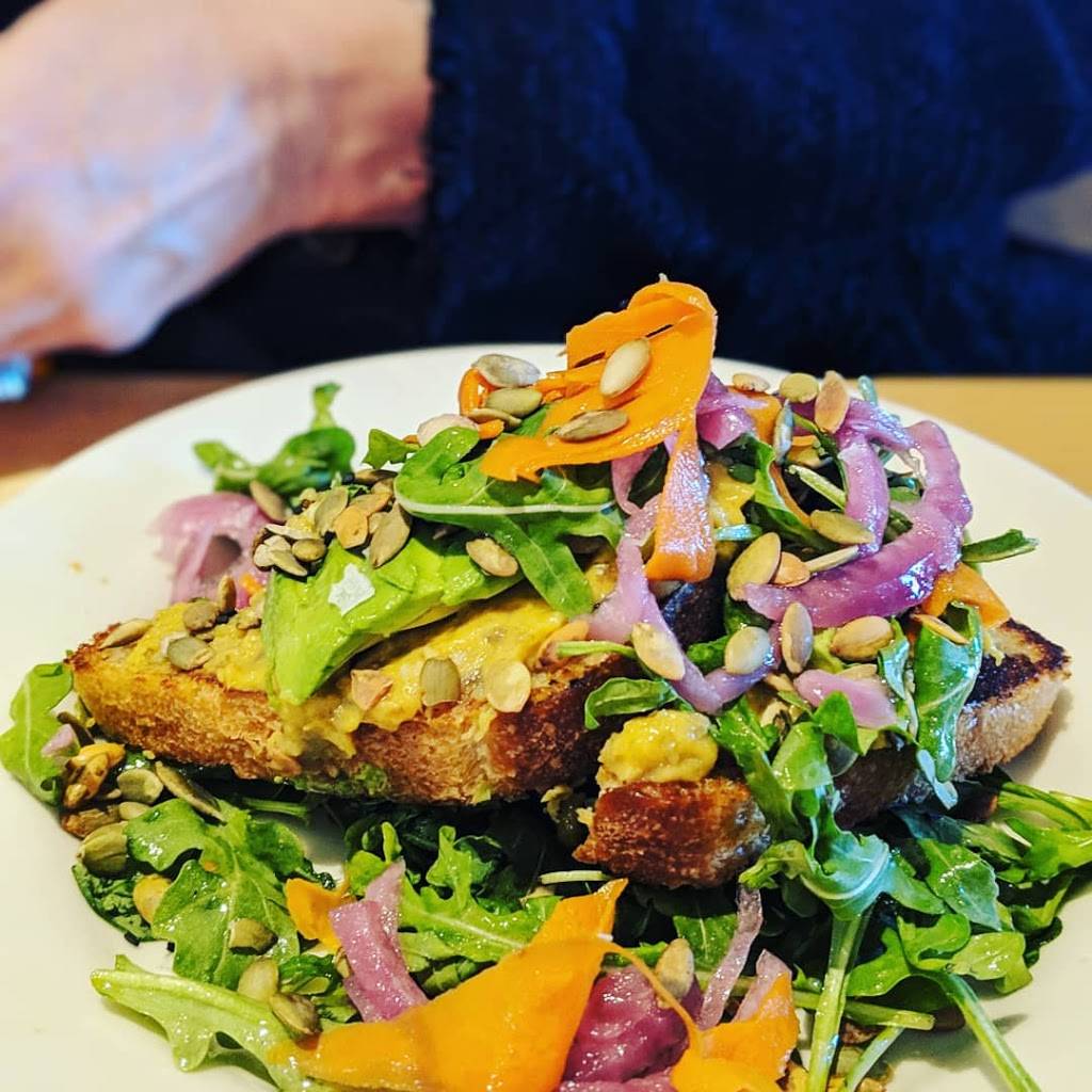 Beeswing Restaurant | restaurant | 4318 NE Cully Blvd, Portland, OR 97218, USA | 5034777318 OR +1 503-477-7318