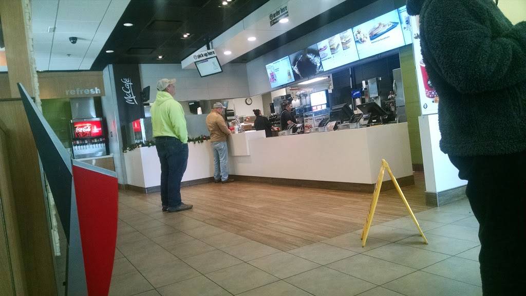 McDonalds | cafe | 1406 S Lincoln St, Knoxville, IA 50138, USA | 6418288444 OR +1 641-828-8444