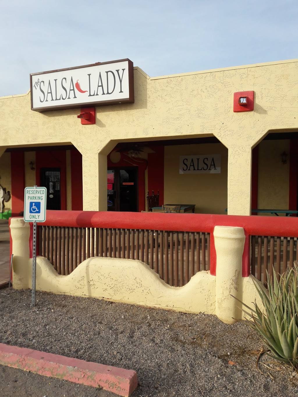The Salsa Lady | restaurant | 5618 E Skyline Dr, San Tan Valley, AZ 85140, USA | 4809870904 OR +1 480-987-0904