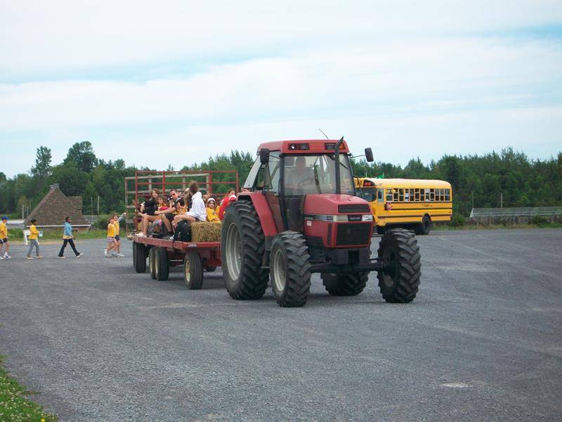 Ferme Drouin Farm | restaurant | 1230 Rte 400, Casselman, ON K0A 1M0, Canada | 6137642181 OR +1 613-764-2181