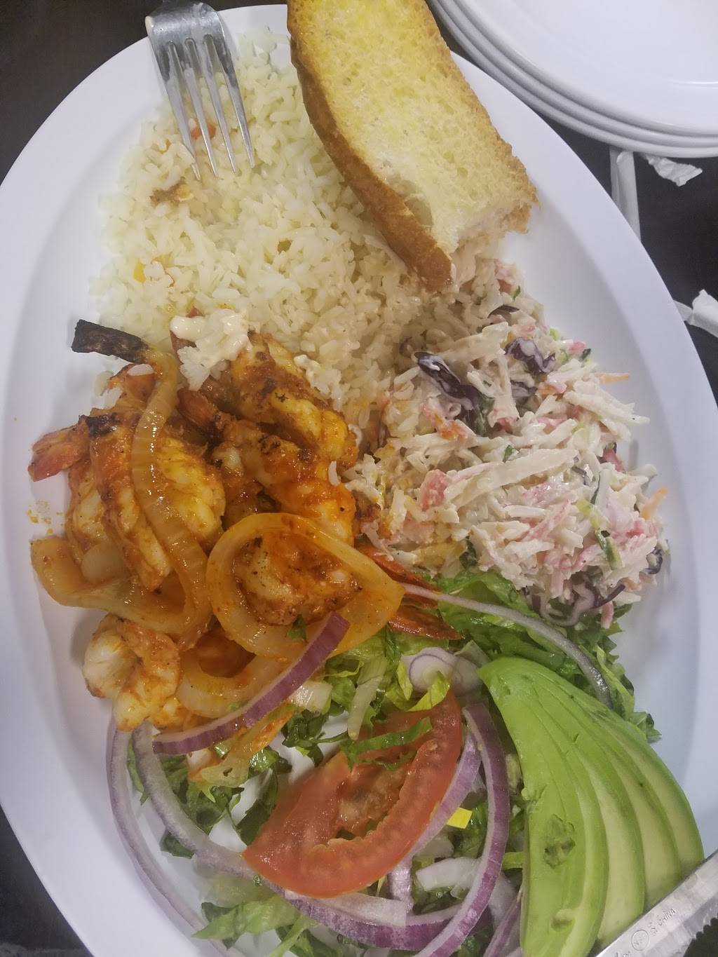 Mariscos El Abuelo y Yo | restaurant | 3752 S Kedzie Ave, Chicago, IL 60632, USA | 7732479110 OR +1 773-247-9110