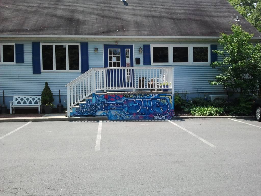 The Blue Bottle Cafe | restaurant | 101 E Broad St, Hopewell, NJ 08525, USA | 6093331710 OR +1 609-333-1710