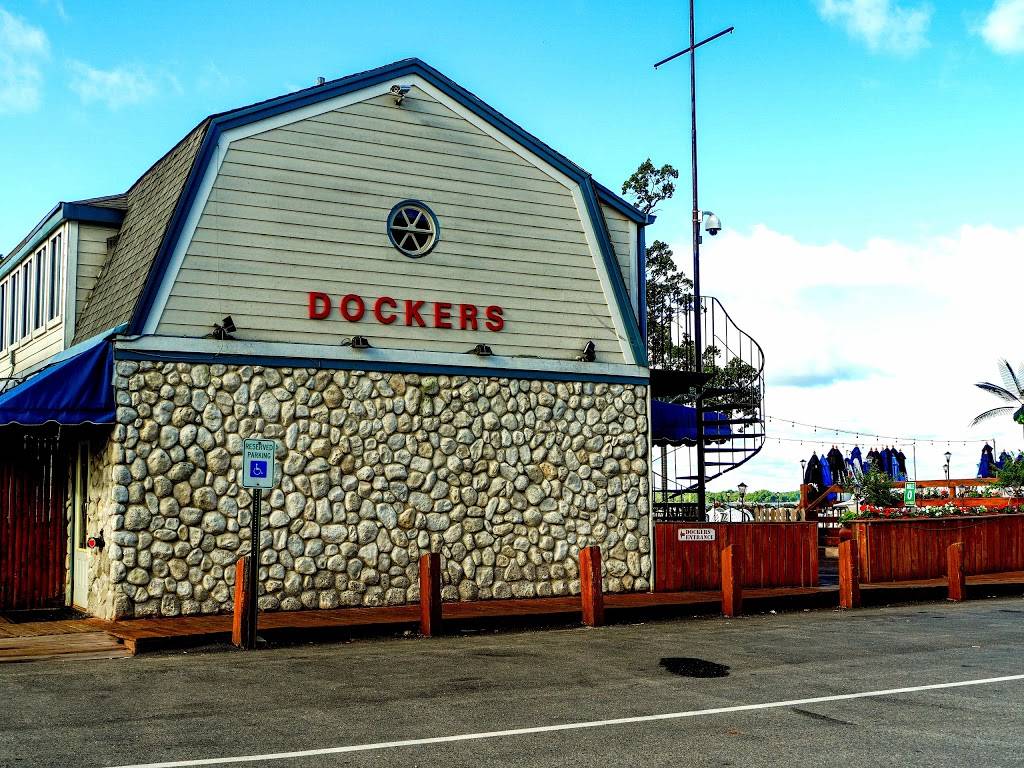 Dockers | restaurant | 33 W Grand Ave, Fox Lake, IL 60020, USA | 8479730033 OR +1 847-973-0033