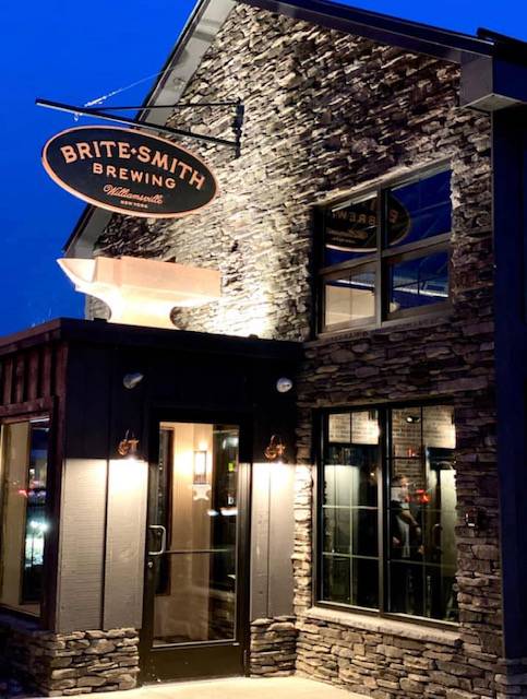 Britesmith Brewing | restaurant | 5611 Main St, Williamsville, NY 14221, USA | 7166504080 OR +1 716-650-4080