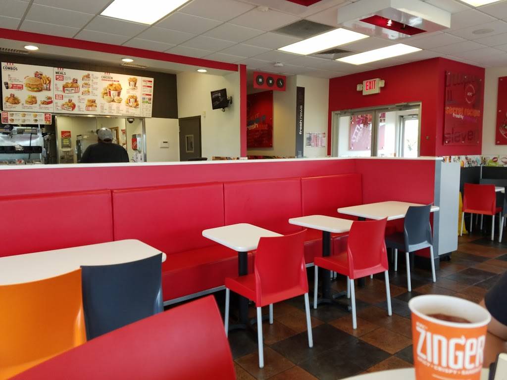 KFC | restaurant | 10815 Pendleton Pike, Indianapolis, IN 46236, USA | 3178260298 OR +1 317-826-0298