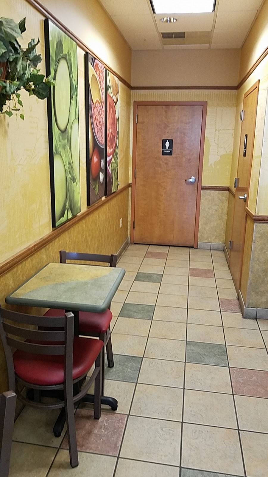 Subway | restaurant | 90 N Main St, Randolph, MA 02368, USA | 7819633434 OR +1 781-963-3434