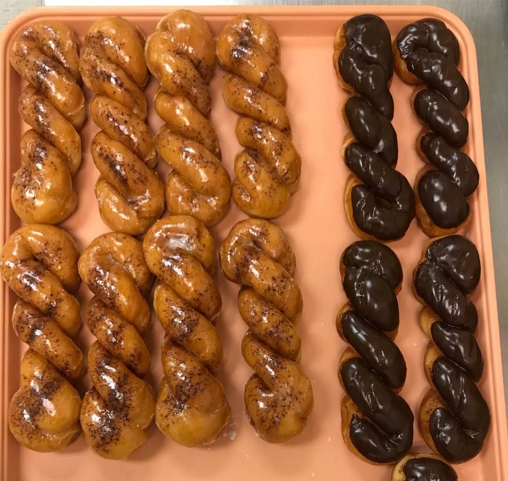 Central Donut | restaurant | 8516 Anderson Mill Rd, Austin, TX 78729, USA | 5122490932 OR +1 512-249-0932