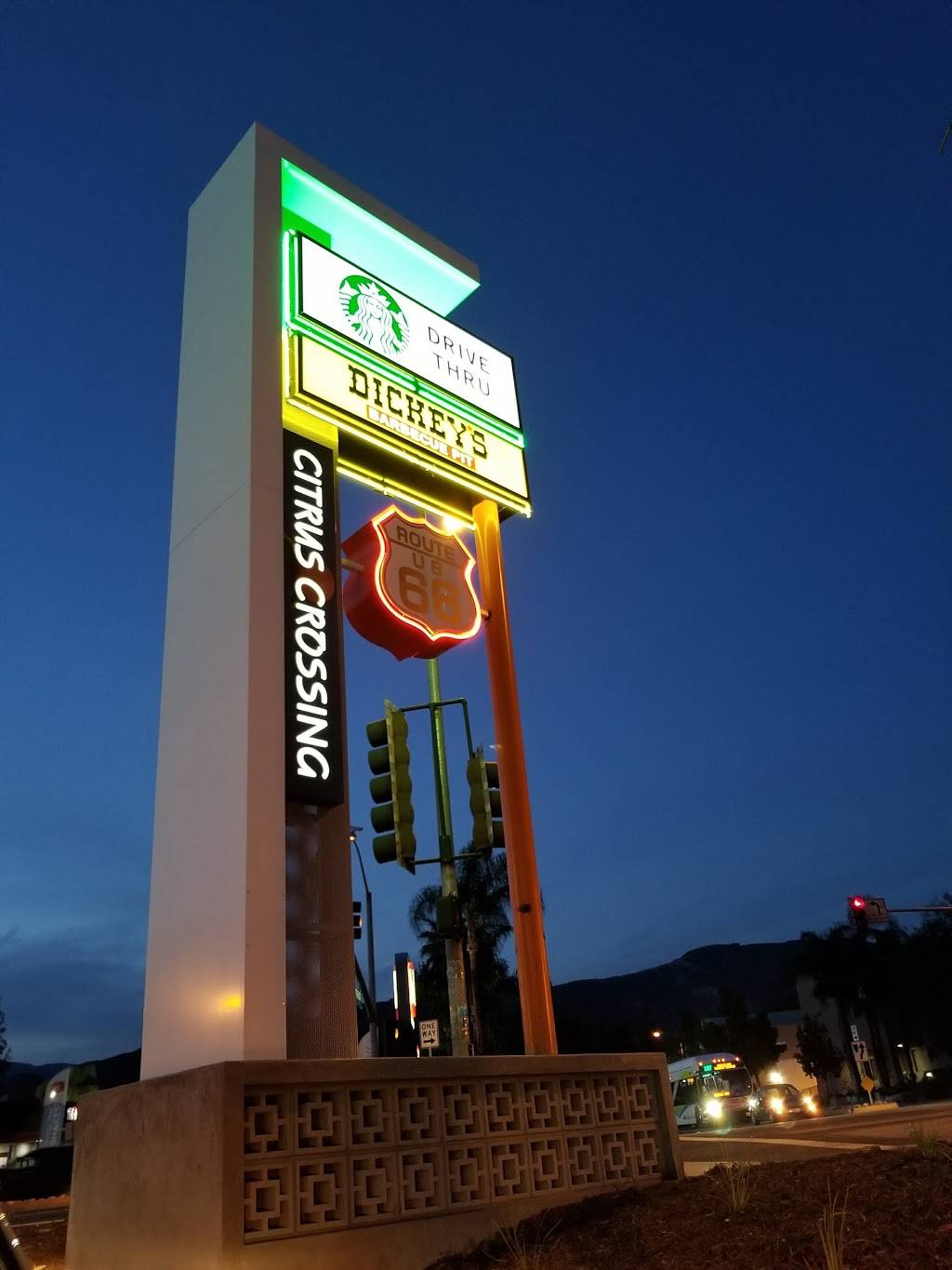 Starbucks | cafe | 890 E Alosta Ave, Azusa, CA 91702, USA | 6263356763 OR +1 626-335-6763