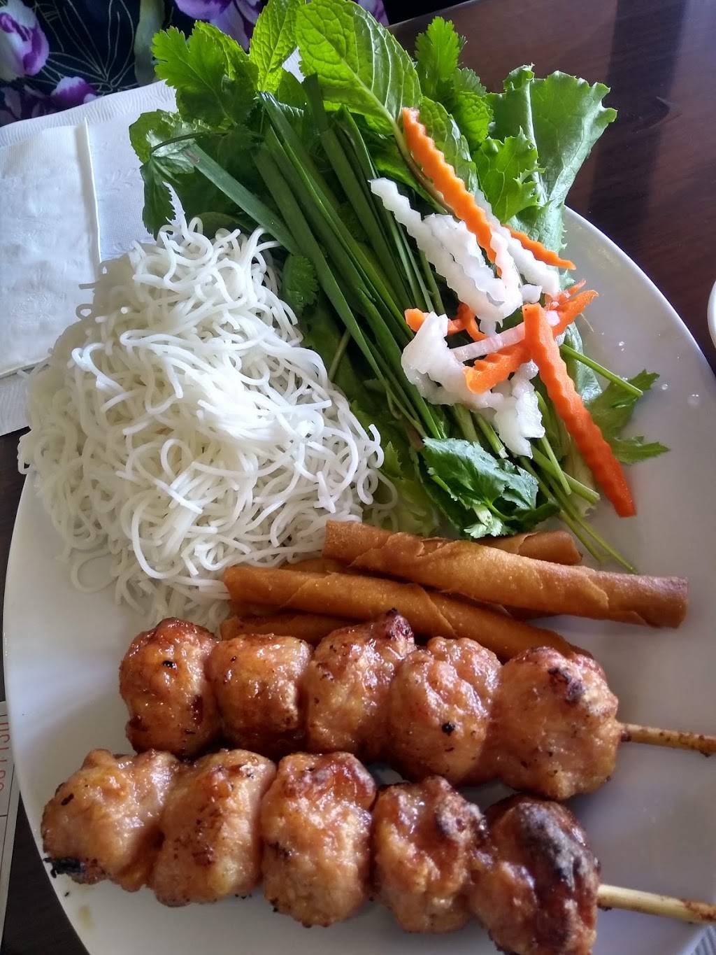 Nha Trang Restaurant | restaurant | 1820 Tully Rd, San Jose, CA 95122, USA | 4082746666 OR +1 408-274-6666