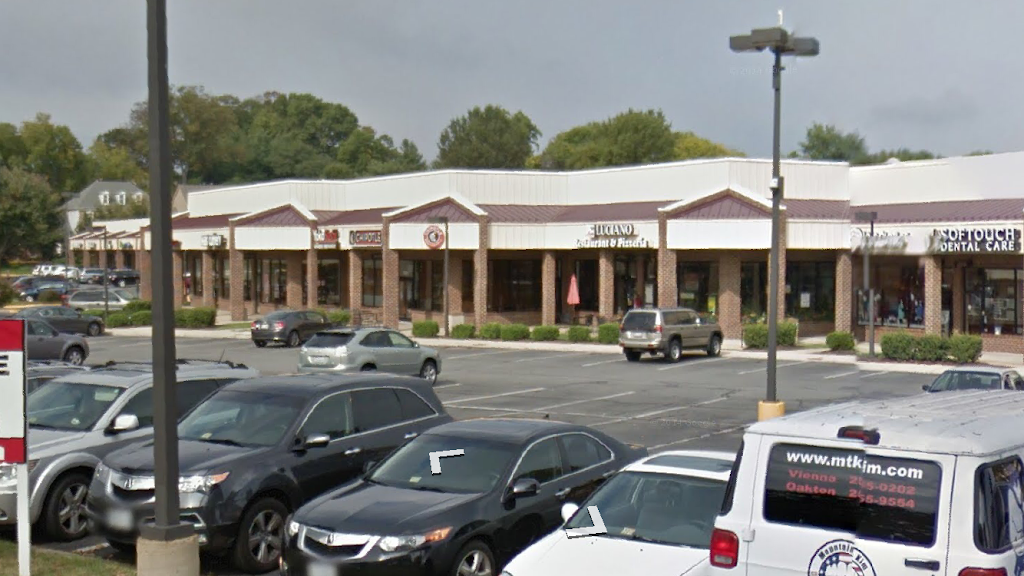 Chipotle Mexican Grill | restaurant | 2946 Chain Bridge Rd Ste I, Oakton, VA 22124, USA | 5713285279 OR +1 571-328-5279