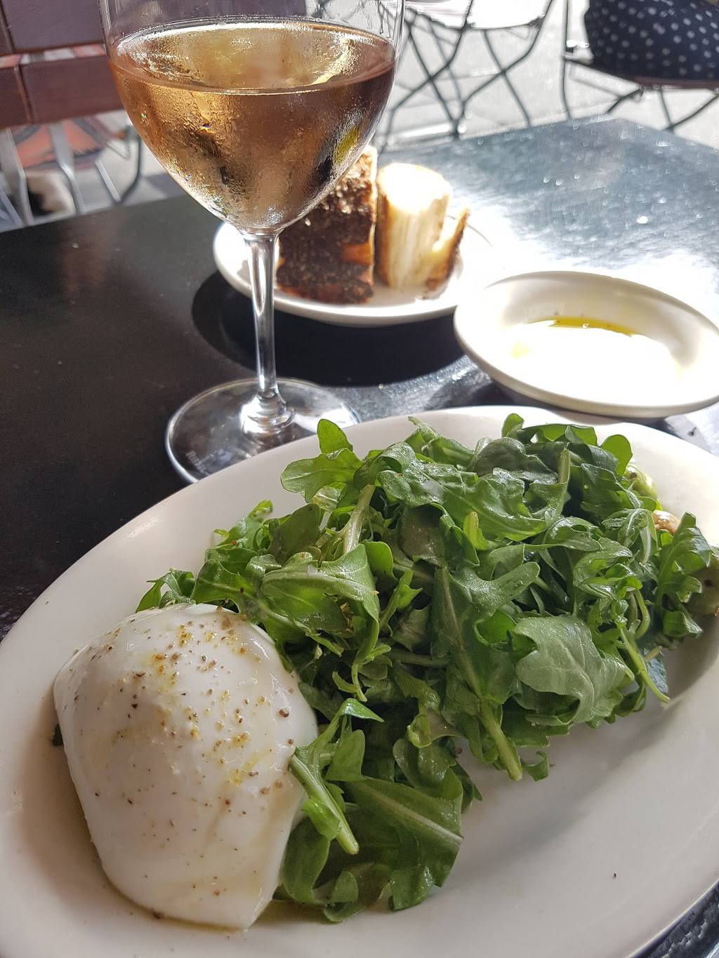 Frankies 570 Spuntino | restaurant | 570 Hudson St, New York, NY 10014, USA | 2129240818 OR +1 212-924-0818