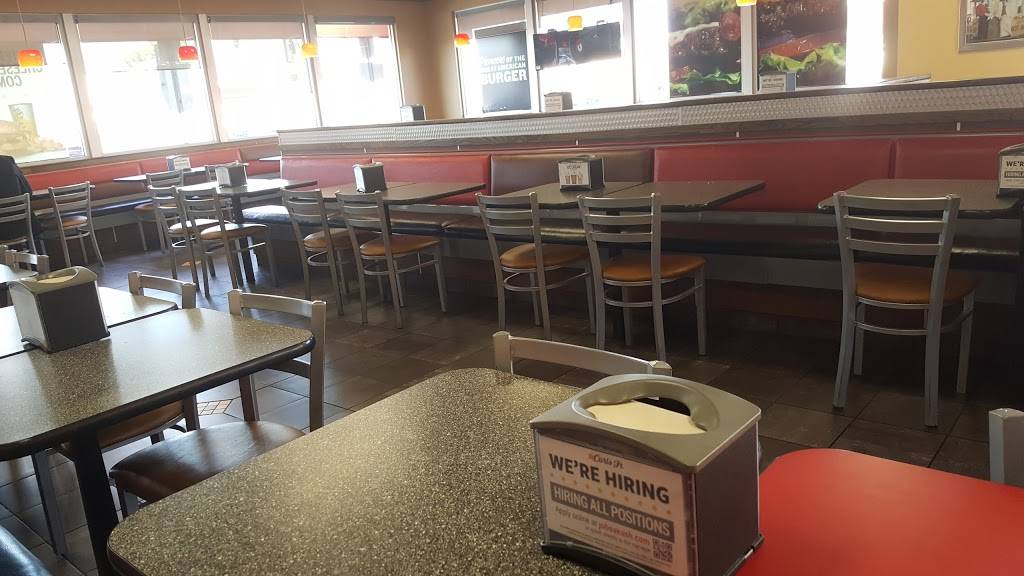 Carls Jr | restaurant | 3300 W Century Blvd, Inglewood, CA 90303, USA | 3106722742 OR +1 310-672-2742